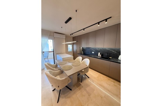 Resale - Apartment - Las Ramblas