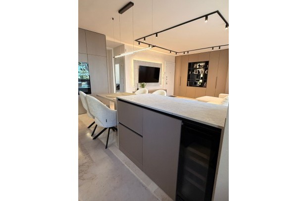 Resale - Apartment - Las Ramblas