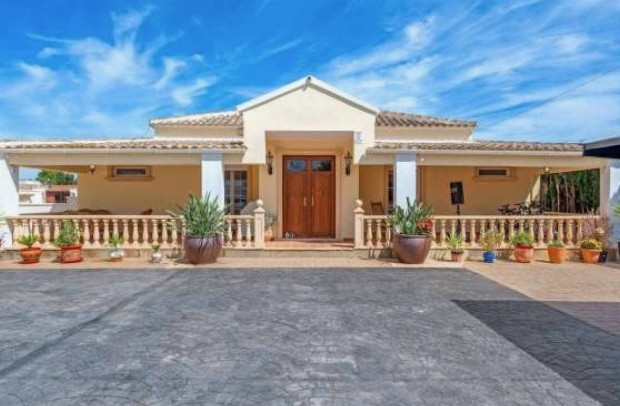 Revente - Villa Detached - Las Heredades - Heredades