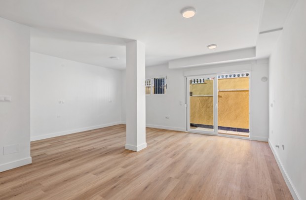 Revente - Semi-Detached - Benimar