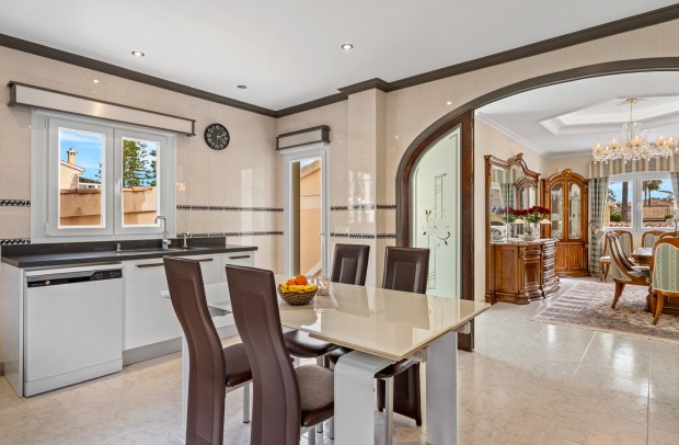 Reventa - Villa Detached - Ciudad Quesada