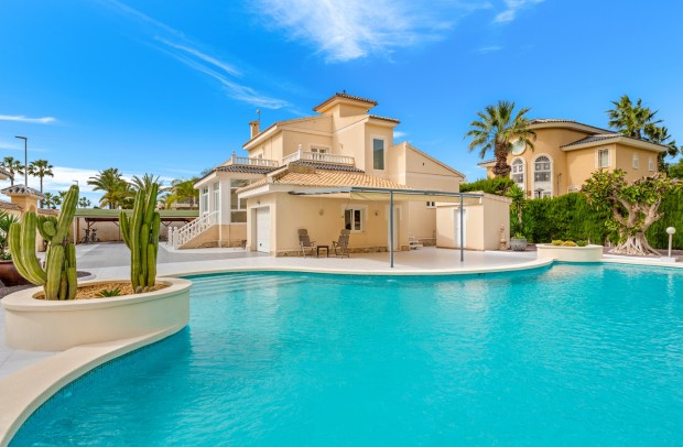 Reventa - Villa Detached - Ciudad Quesada