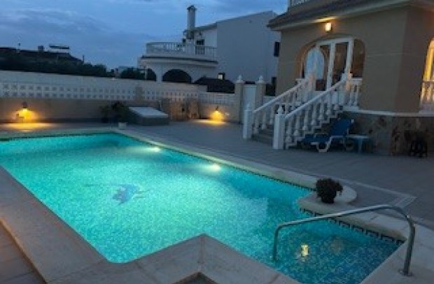 Resale - Villa Detached - Benijófar - Monte Azul