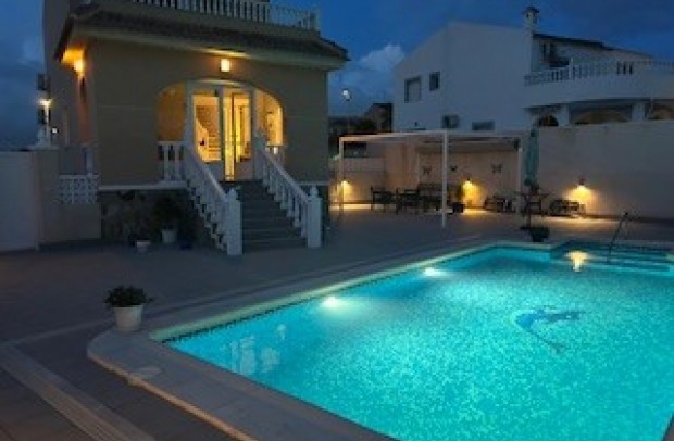 Resale - Villa Detached - Benijófar - Monte Azul