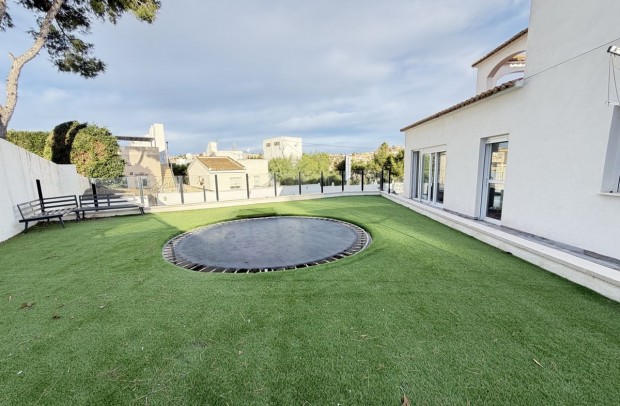 Resale - Villa Detached - Orihuela Costa - Las Filipinas