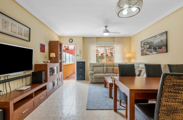 Resale - Apartment - Orihuela Costa - Villamartín