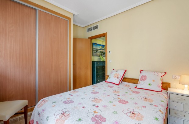 Resale - Apartment - Orihuela Costa - Villamartín