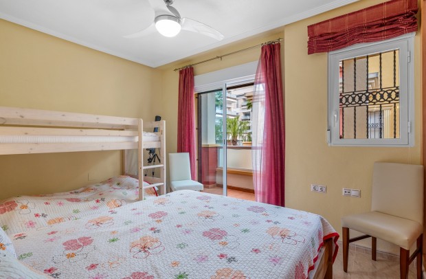 Resale - Apartment - Orihuela Costa - Villamartín