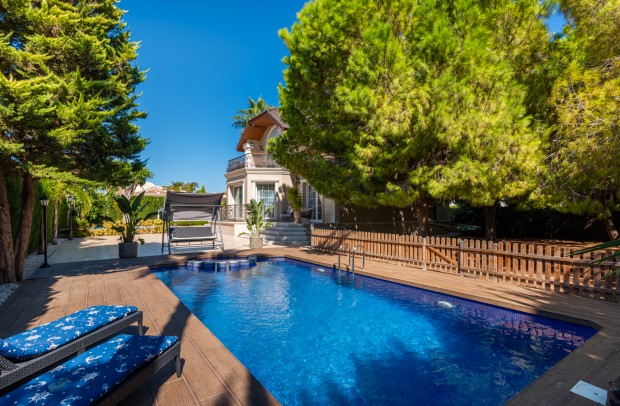 Resale - Villa Detached - Ciudad Quesada