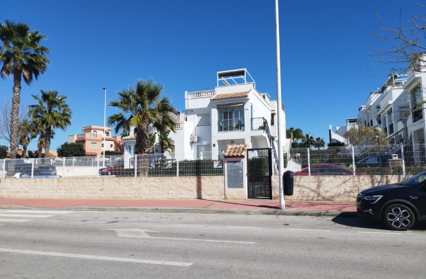 Reventa - Bungalow - Torrevieja - Aguas Nuevas