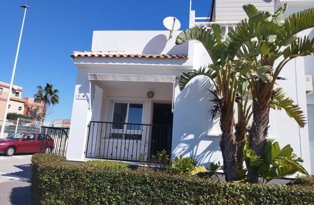 Reventa - Bungalow - Torrevieja - Aguas Nuevas