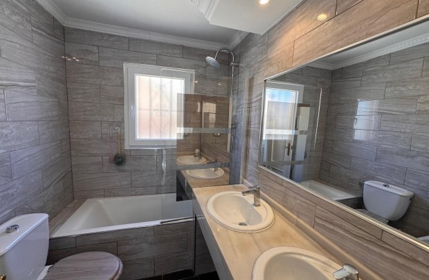 Reventa - Villa Detached - San Miguel de Salinas - Blue Lagoon