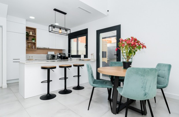 Revente - Villa Detached - Los Montesinos