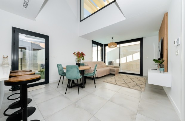 Revente - Villa Detached - Los Montesinos