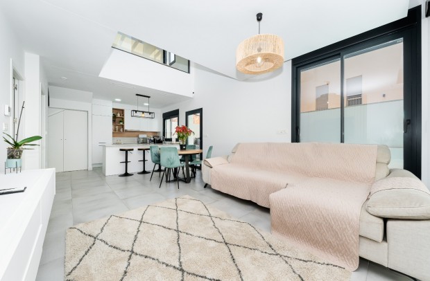 Revente - Villa Detached - Los Montesinos