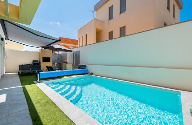 Revente - Villa Detached - Los Montesinos