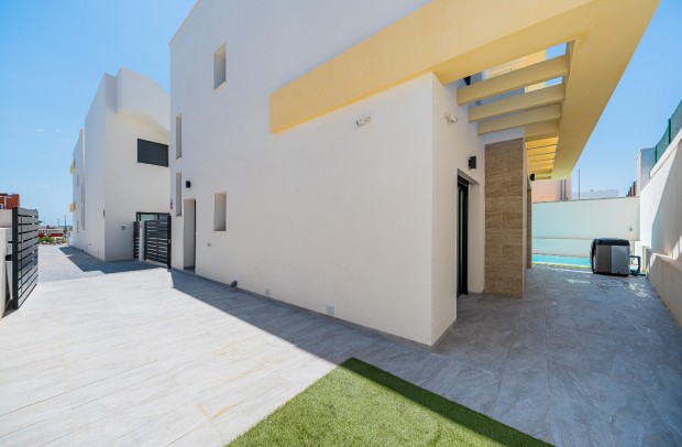 Revente - Villa Detached - Los Montesinos