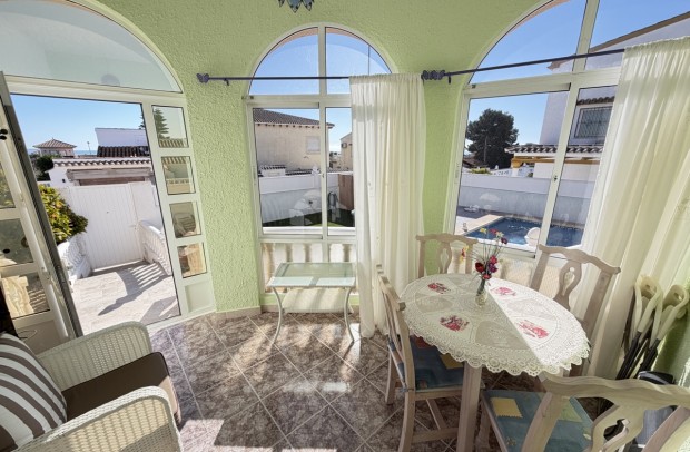 Resale - Villa Detached - Villamartin - Villamartín