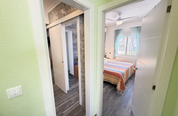 Resale - Villa Detached - Villamartin - Villamartín