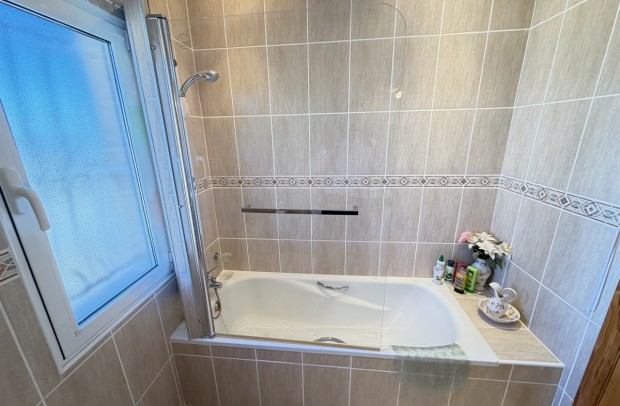 Resale - Villa Detached - Villamartin - Villamartín