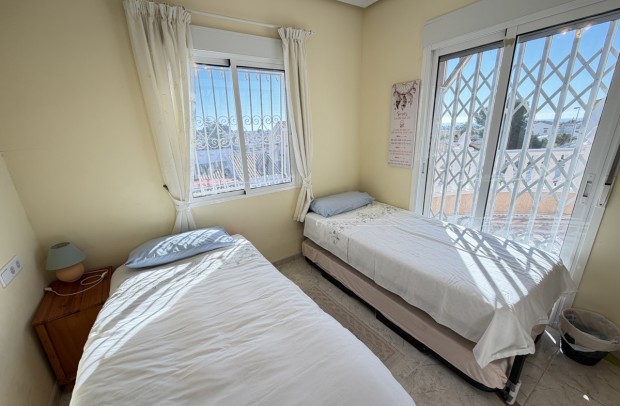 Resale - Villa Detached - Villamartin - Villamartín