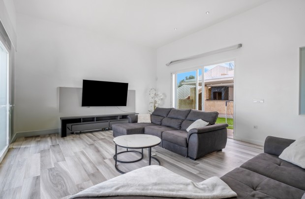 Revente - Villa Detached - Algorfa - Lomas De La Juliana