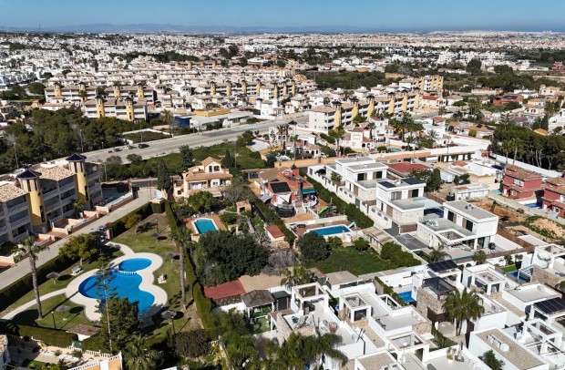Reventa - Plot - Lomas De Cabo Roig