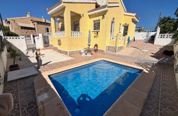 Revente - Villa Detached - Ciudad Quesada