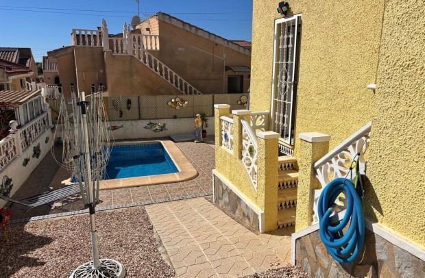 Revente - Villa Detached - Ciudad Quesada