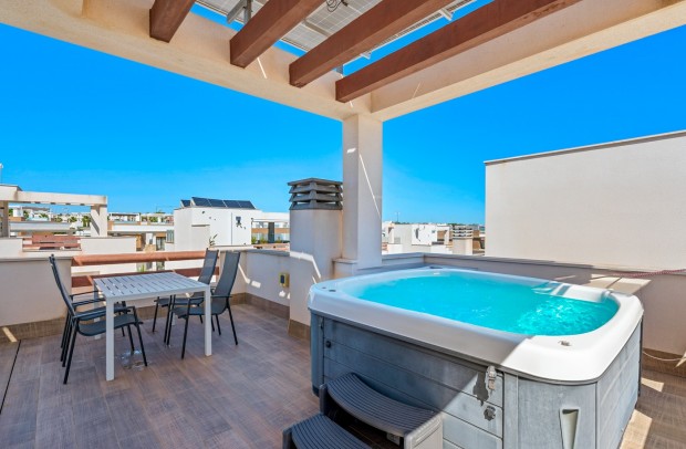 Revente - Villa Detached - Ciudad Quesada