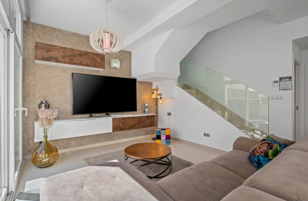 Revente - Villa Detached - Ciudad Quesada