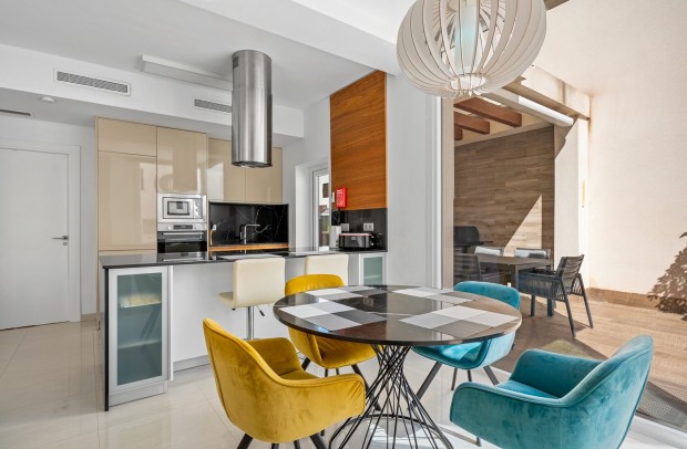 Revente - Villa Detached - Ciudad Quesada