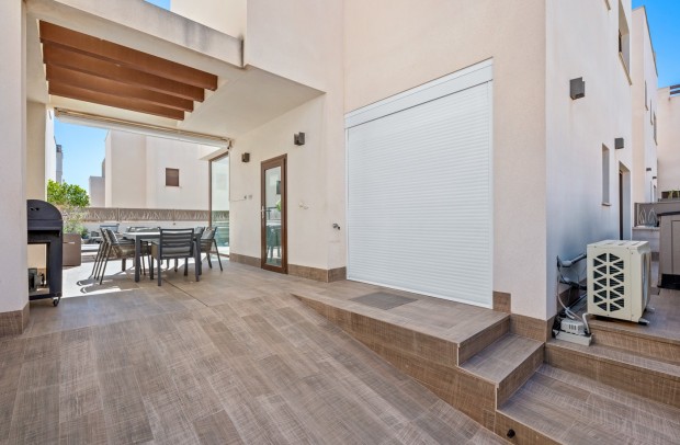 Revente - Villa Detached - Ciudad Quesada