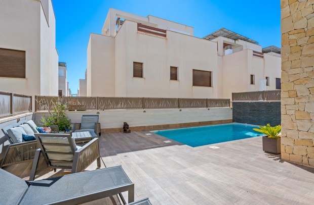 Revente - Villa Detached - Ciudad Quesada