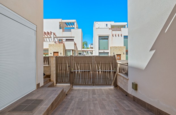 Revente - Villa Detached - Ciudad Quesada