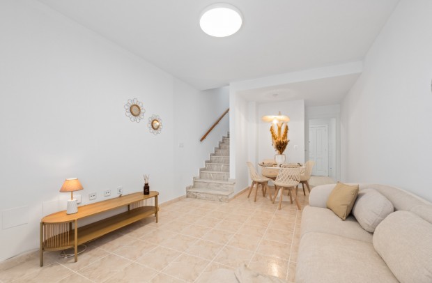 Reventa - Townhouse - La Florida