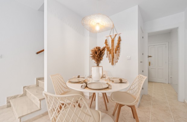 Reventa - Townhouse - La Florida