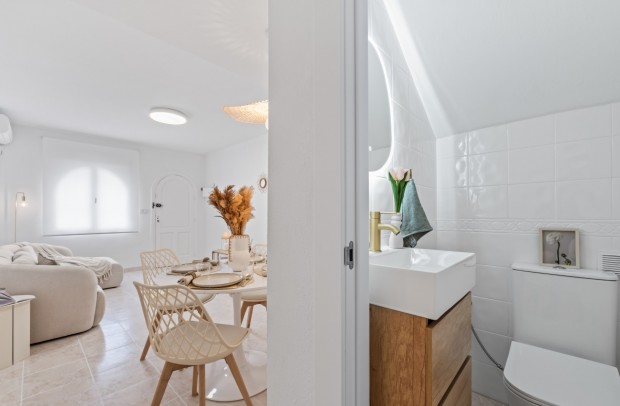 Reventa - Townhouse - La Florida