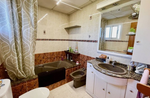 Revente - Villa Detached - Orihuela