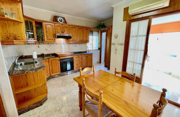 Revente - Villa Detached - Orihuela