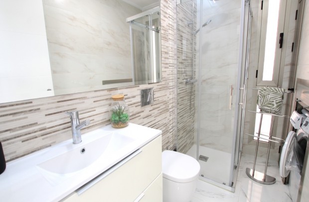 Revente - Villa Detached - Villamartin - Villamartín