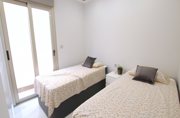 Revente - Villa Detached - Villamartin - Villamartín