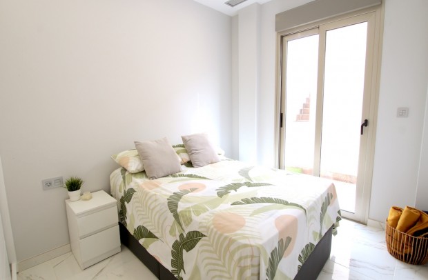 Revente - Villa Detached - Villamartin - Villamartín