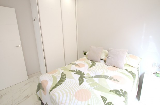 Revente - Villa Detached - Villamartin - Villamartín