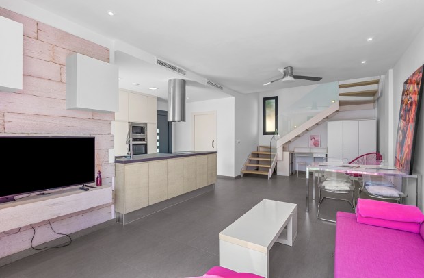 Resale - Villa Detached - Ciudad Quesada