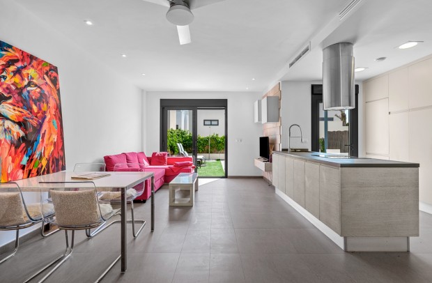 Resale - Villa Detached - Ciudad Quesada