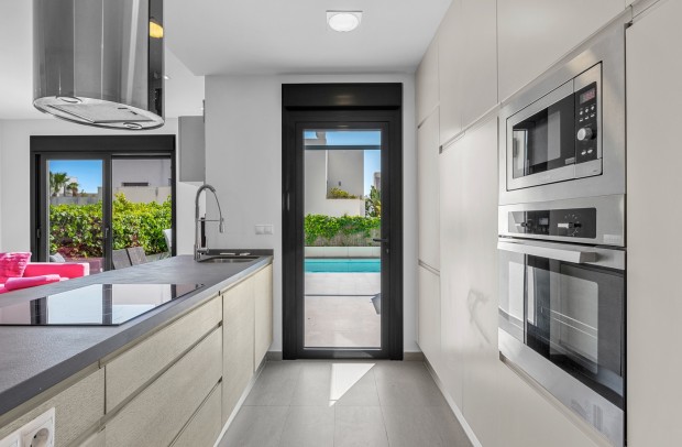 Resale - Villa Detached - Ciudad Quesada