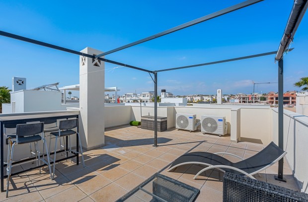 Resale - Villa Detached - Ciudad Quesada