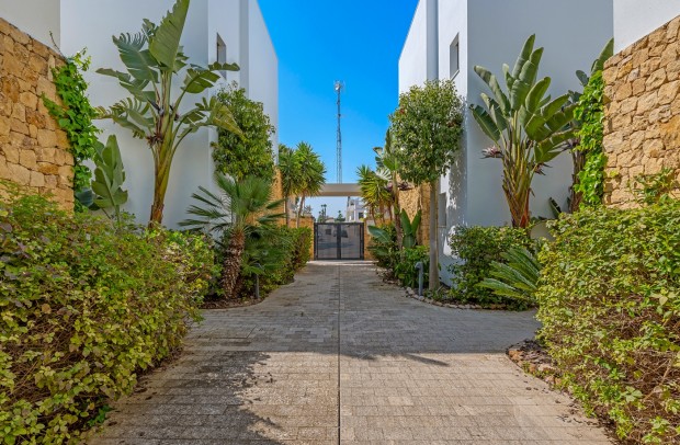 Resale - Villa Detached - Ciudad Quesada