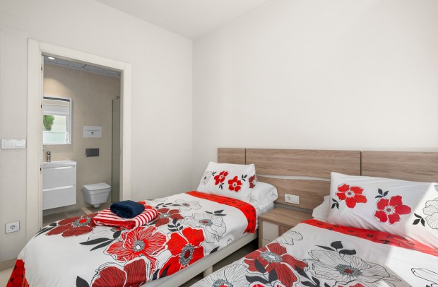 Revente - Villa Detached - Torrevieja